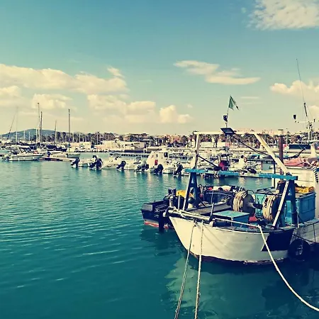 Grotta Dei Greci Hébergement de vacances