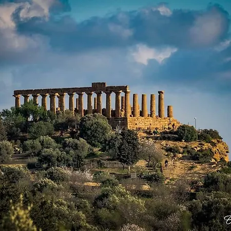 Grotta Dei Greci Агридженто